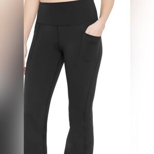 Gapfit Women's Flare Leg Black Leggings Yoga Pants NWOT